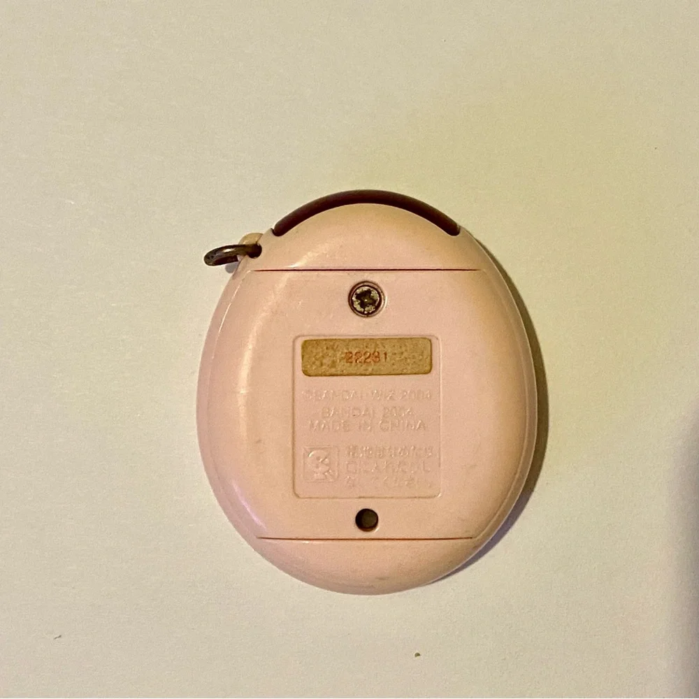 ✨ Tamagotchi Connection V1 2004 Original Japanese Pastel Light Pink Japan Wave